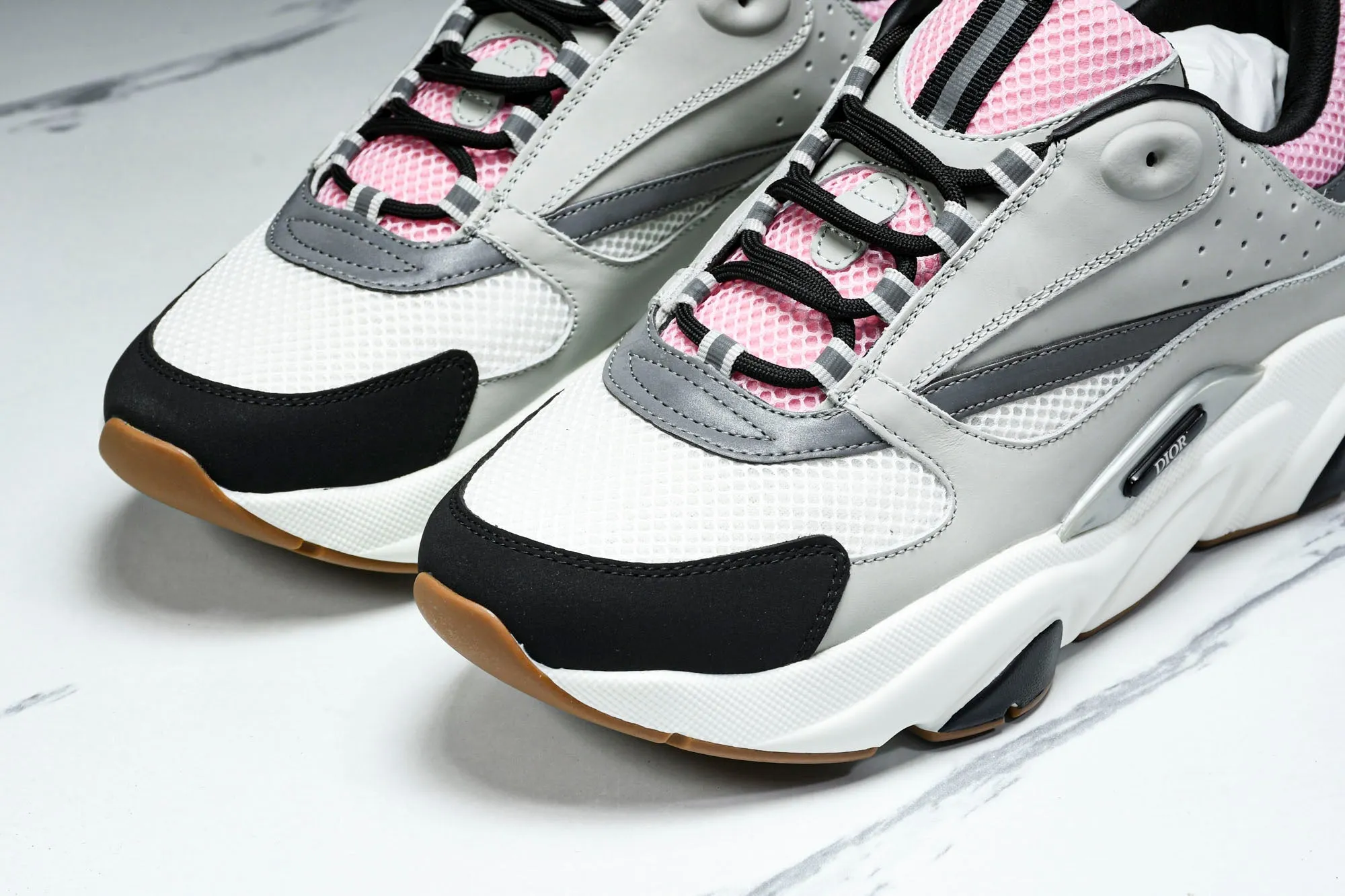 D1or B22 'Pale Pink Grey'