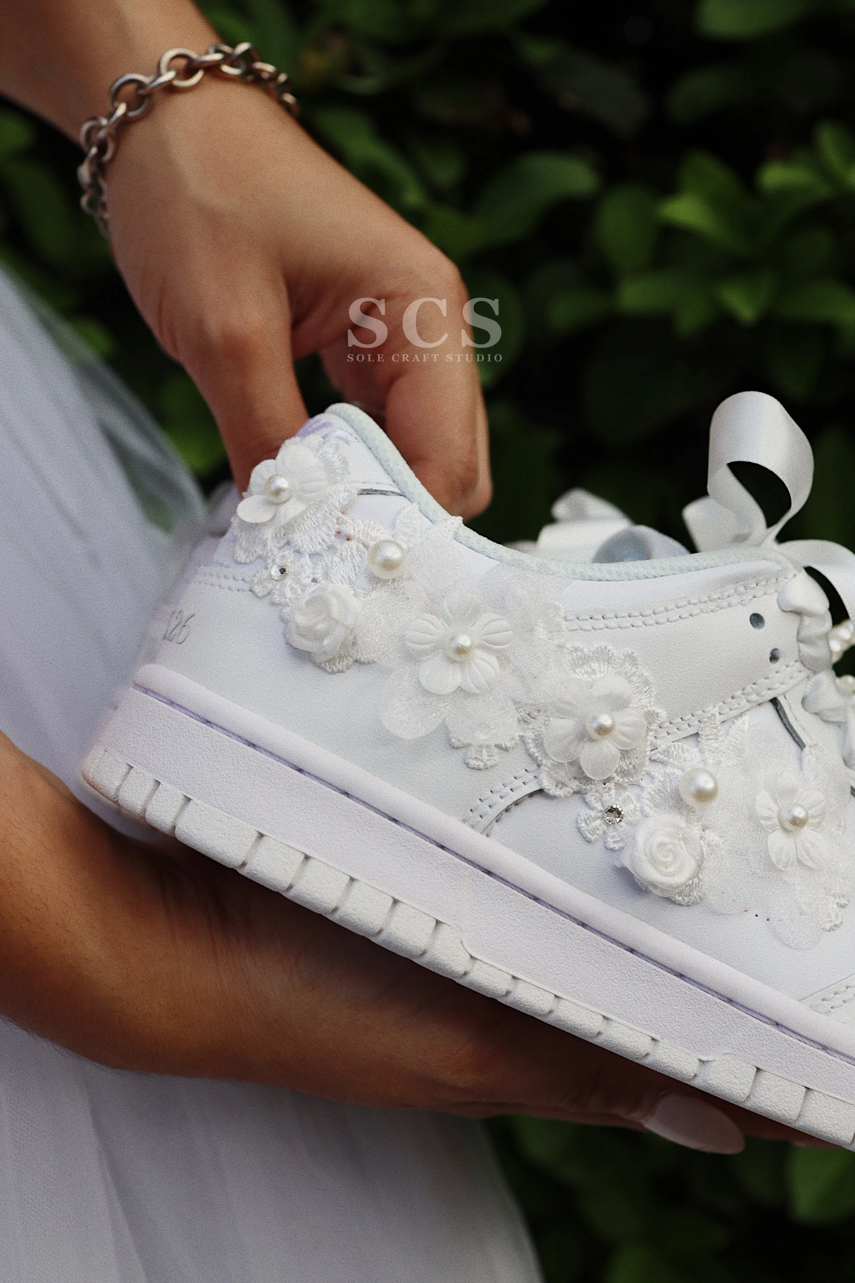 Flor Blanca Dunks