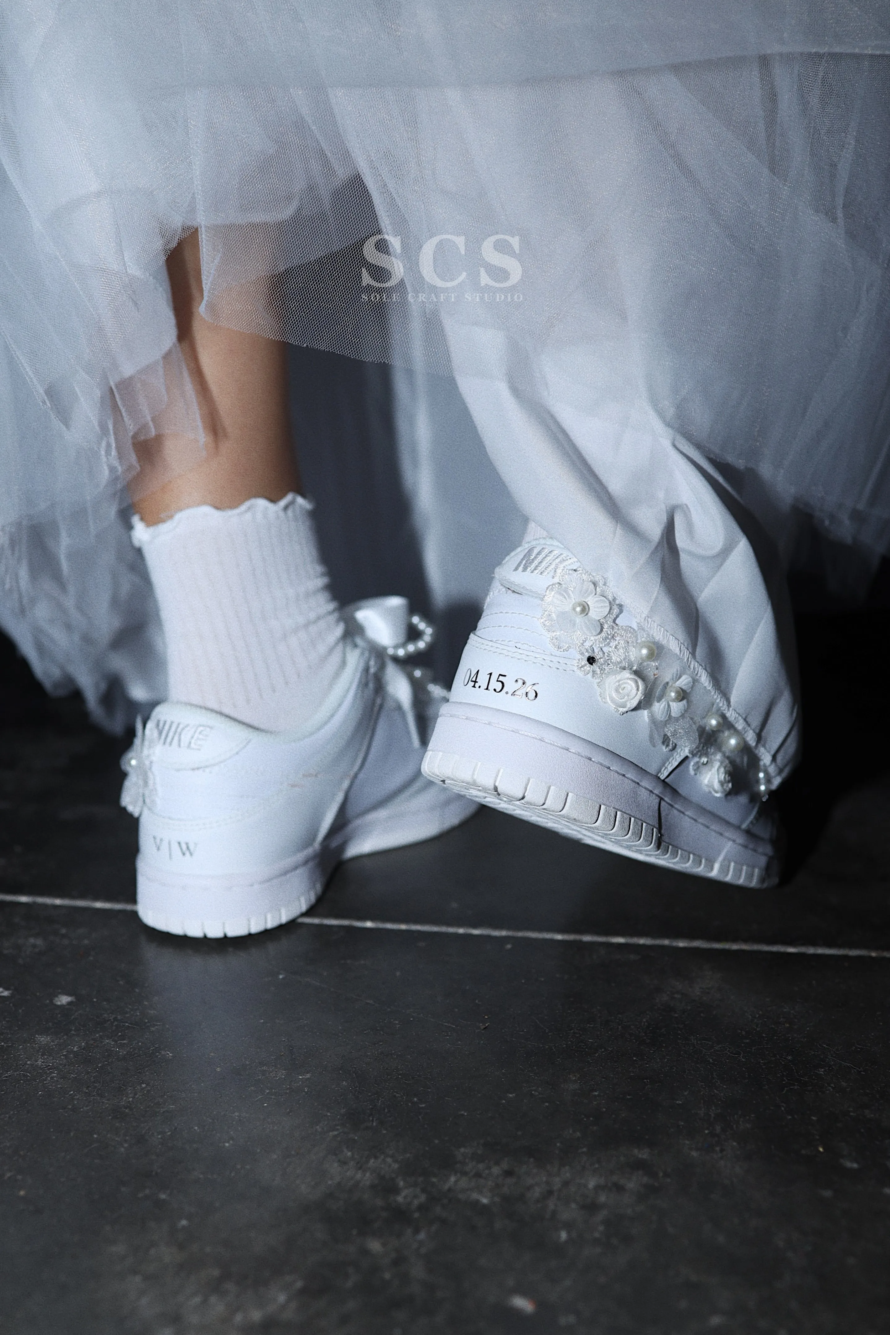 Flor Blanca Dunks