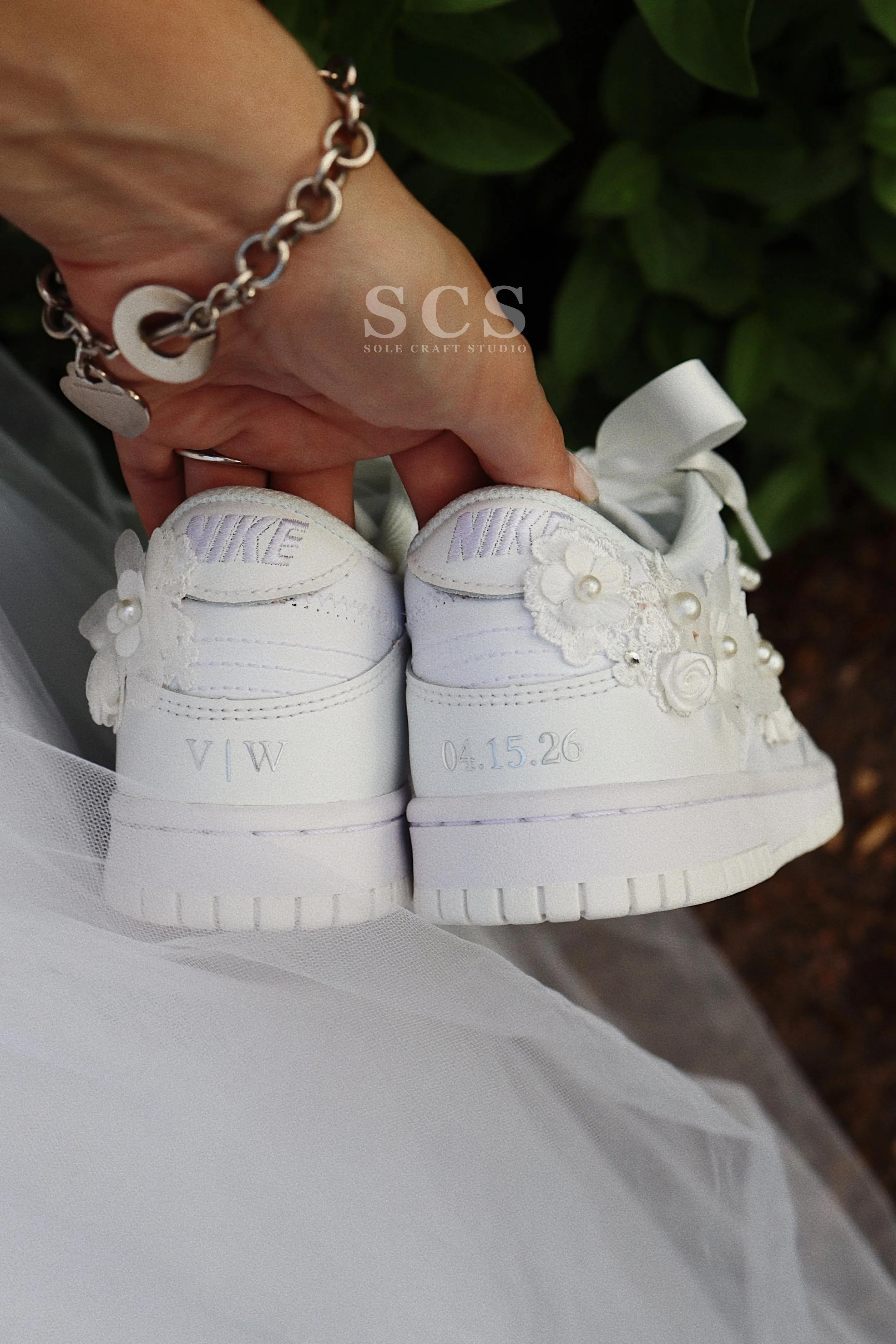 Flor Blanca Dunks